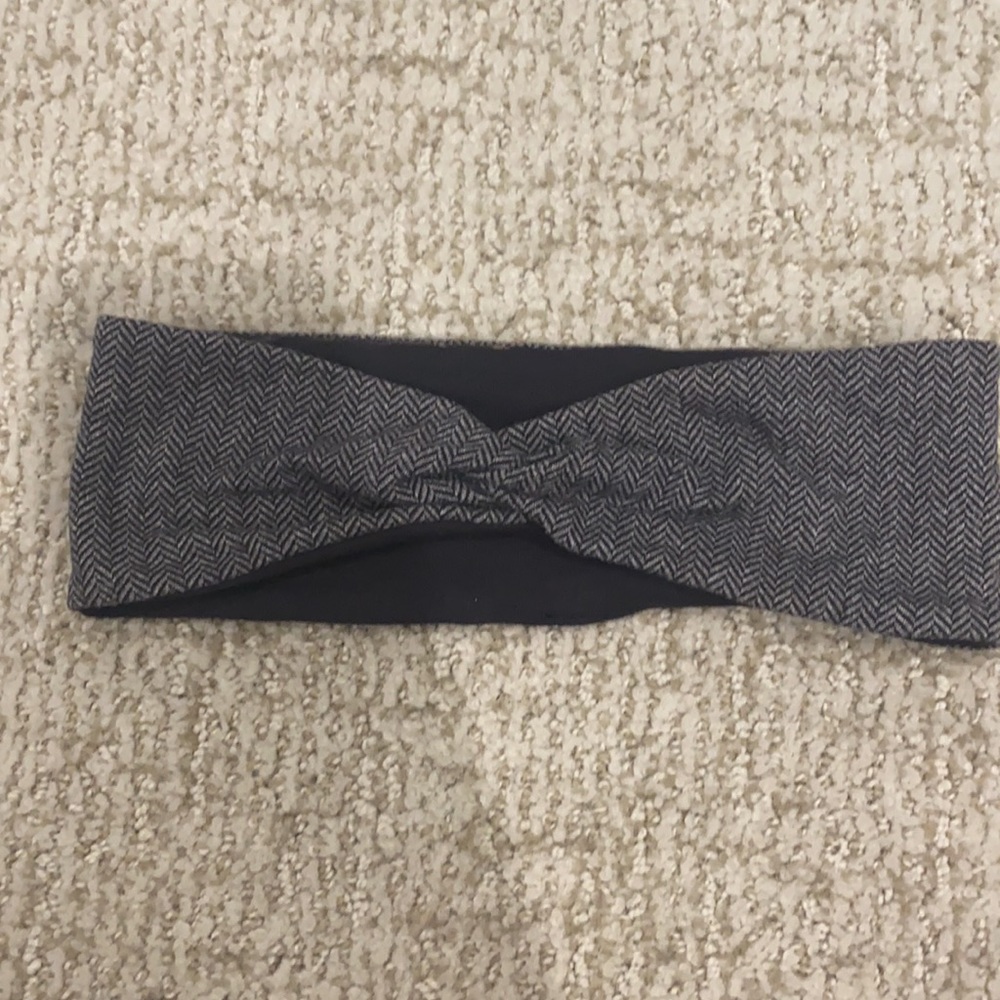 IVIVVA headband *RARE* - Picture 3 of 3